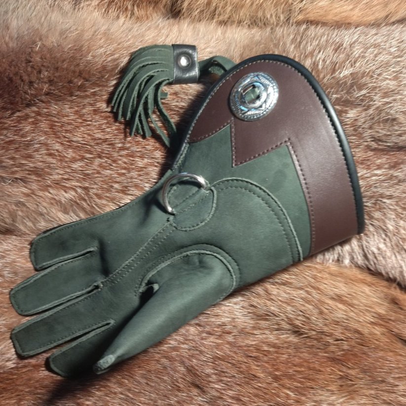 Falcon glove